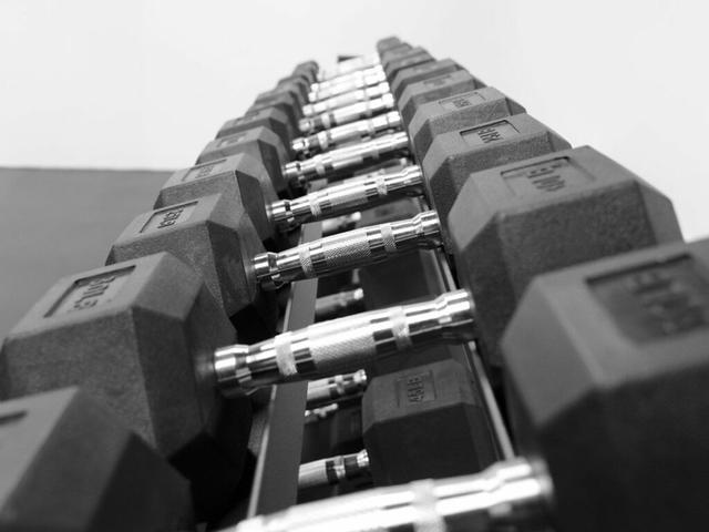 5-100lb Rubber Hex Dumbbell Set with Commercial Rack